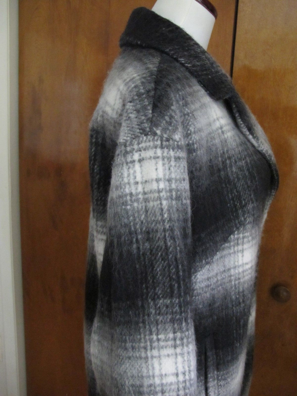 Wildflower Women’s black white Basic Jacket Coat Size Medium NWT fits Large