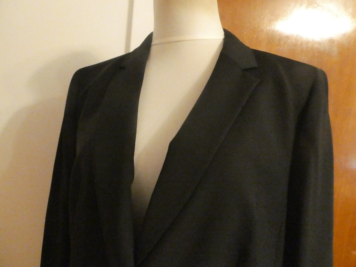 Talbots women’s black 2 buttons gorgeous blazer size 14