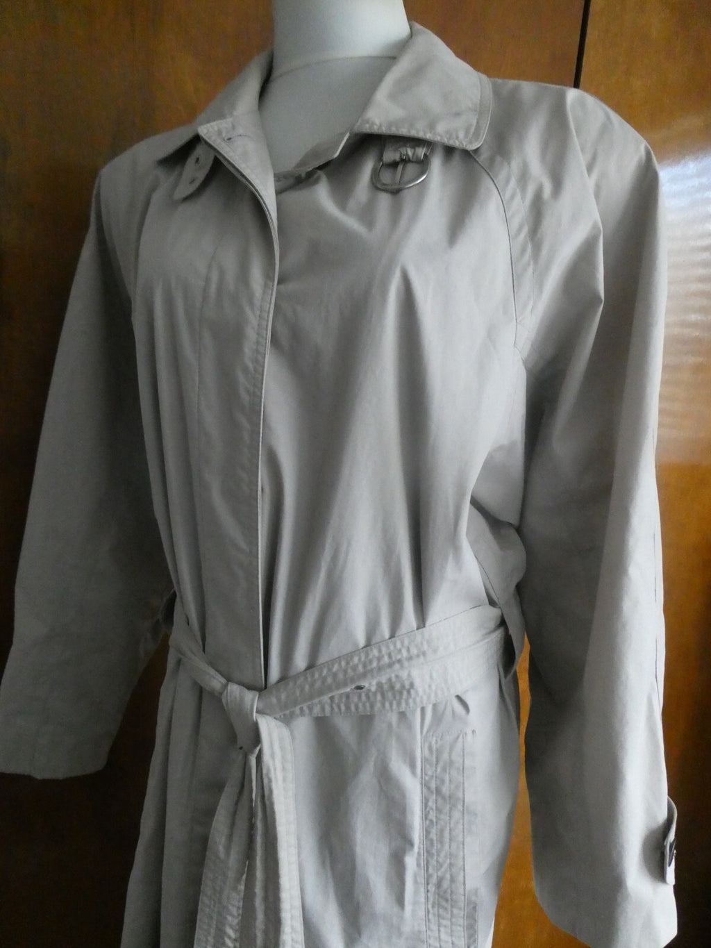 Misty Harbor Women’s Beige Long Trench Coat VTG Size 14