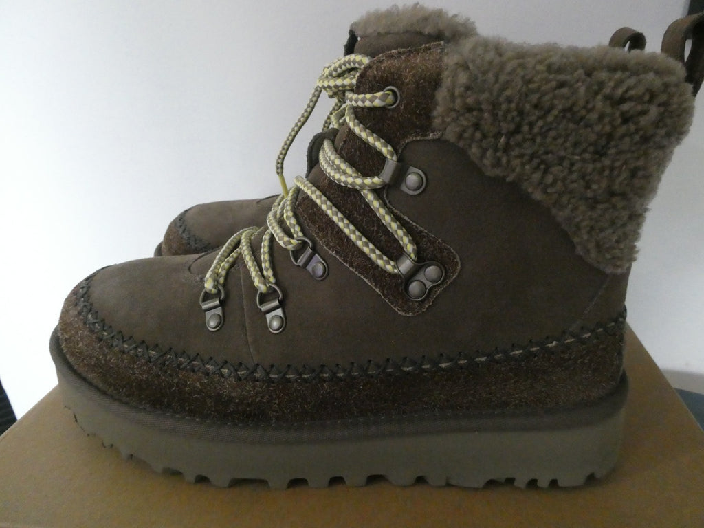 UGG Classic Alpine Lace-Up Boots Women's Size 10 Hickory Chestnut 1158271