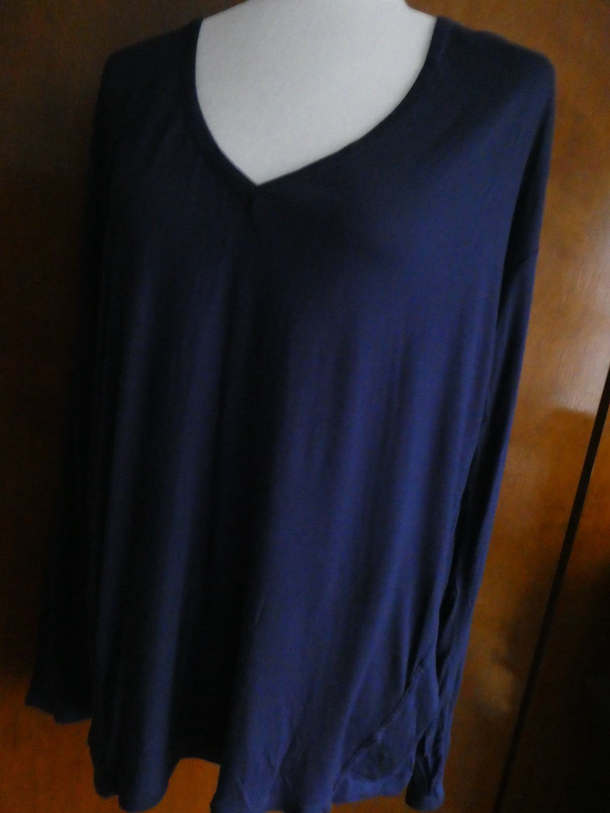 Gap women's navy long sleeves 100% rayon top size Large