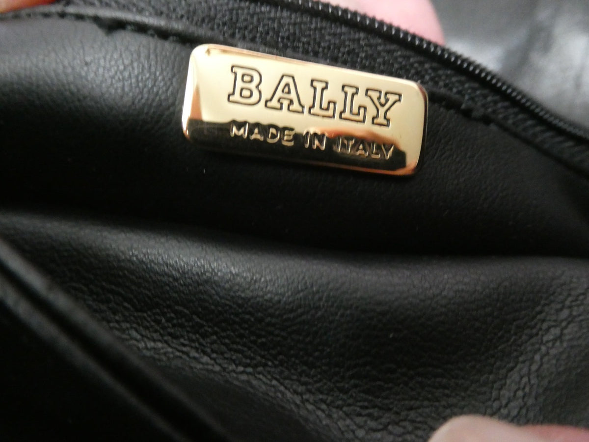 Vintage Bally Women's Black Quilted Leather Top Handle Handbag Gold Tone Italy