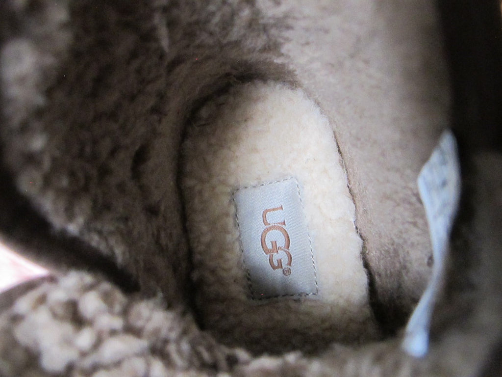 Ugg Australia women’s brown water resistant leather ankle New boots 7