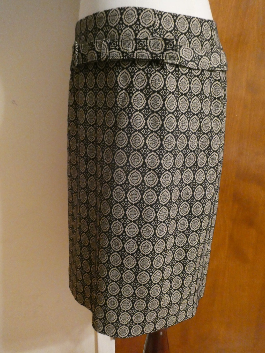Ann Taylor women's black/beige stylish lined belted skirt size 14P