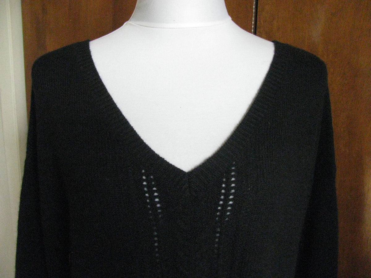 Tesori Women’s Cashmere Black V-Neck Sweater Large  NWT Runs Big