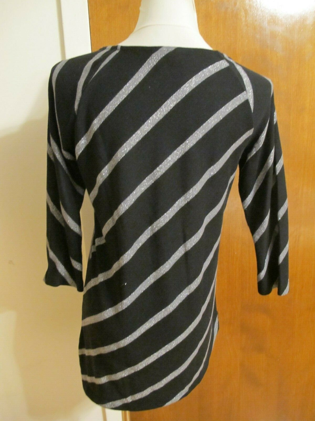 INC International Concepts womens black 3/4 sleeves detailed top Large (Fits M)