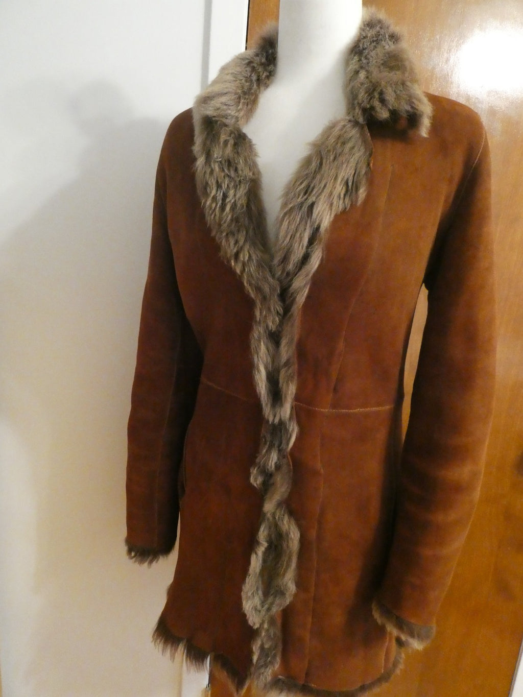 Authentic Andrew Marc New York women 100% shearling winter coat brown suede XS