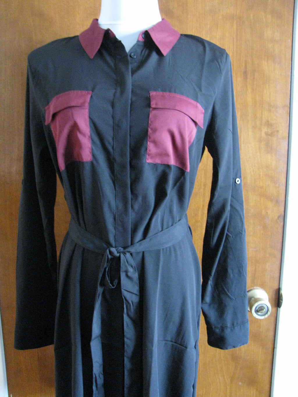 Romeo & Juliet Women's Black Burgundy Dress Small 