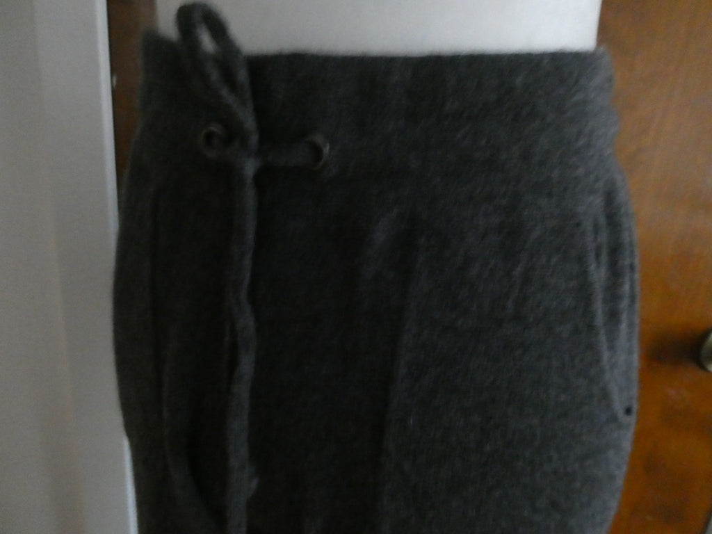 Bloomingdale's 100% Cashmere Jogger Pants Dark Gray Small NWT Drawstring $218