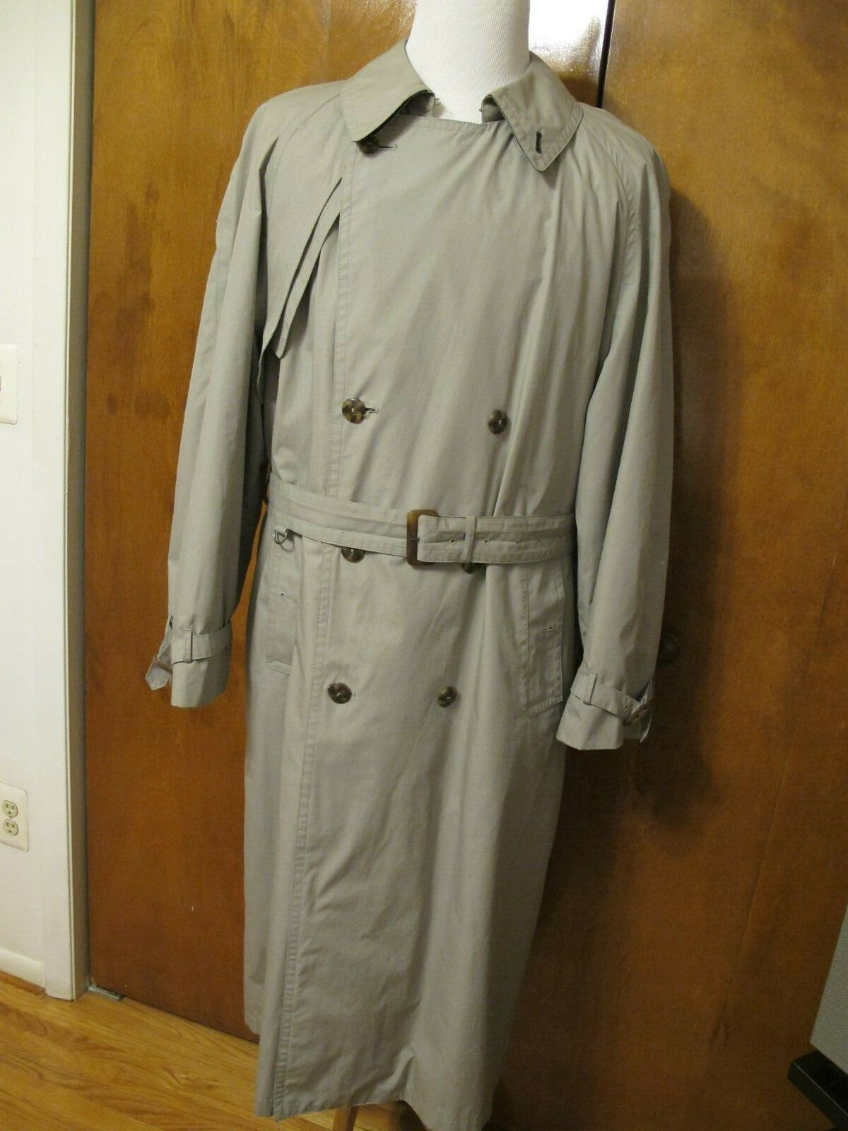 London Fog Men's Trench Coat EURO 42R USA Large  Gray Removable Lining