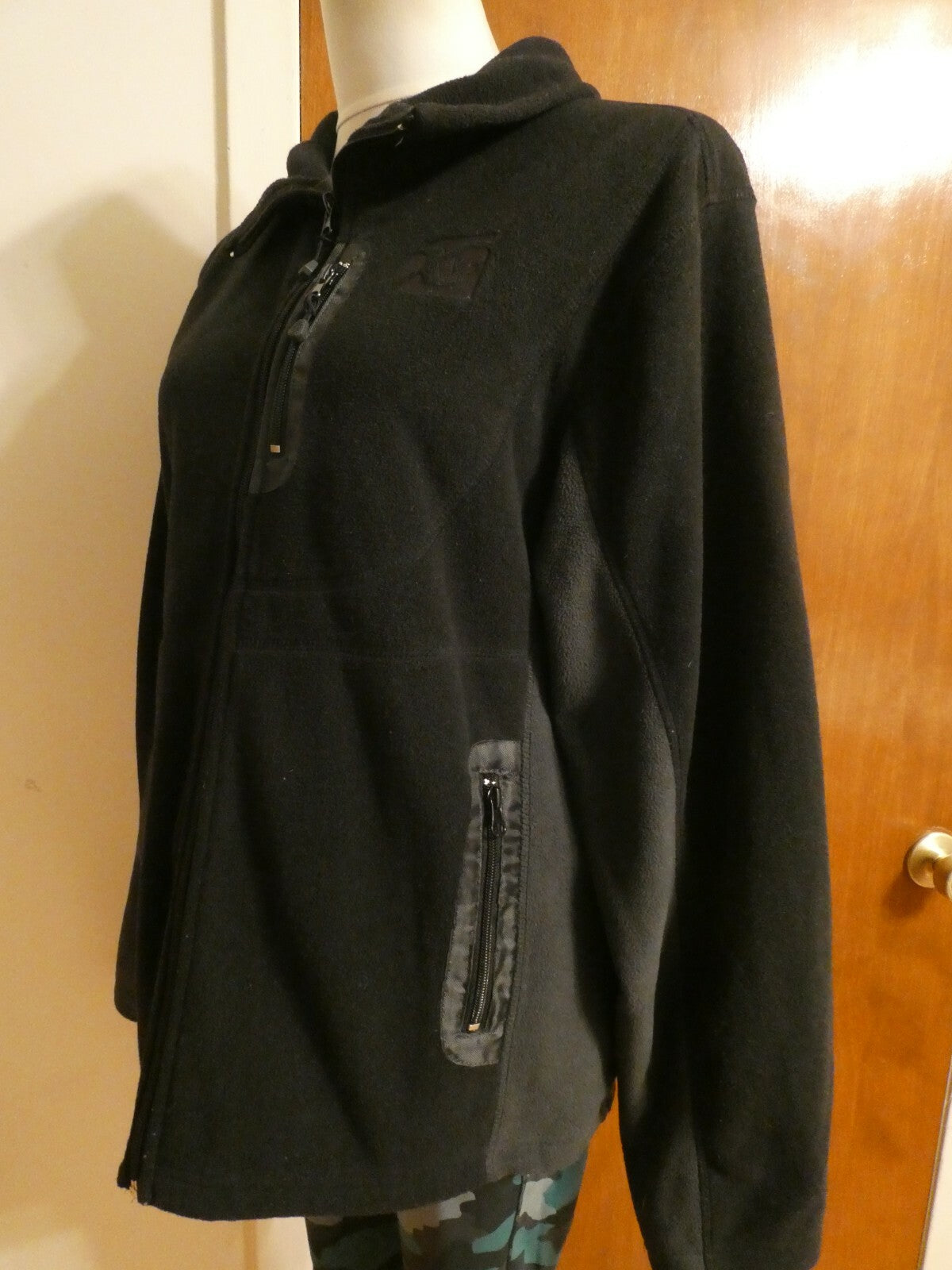 XIOS Inspired Garment Full-Zip Fleece Black Unisex Junior Jacket Size Large