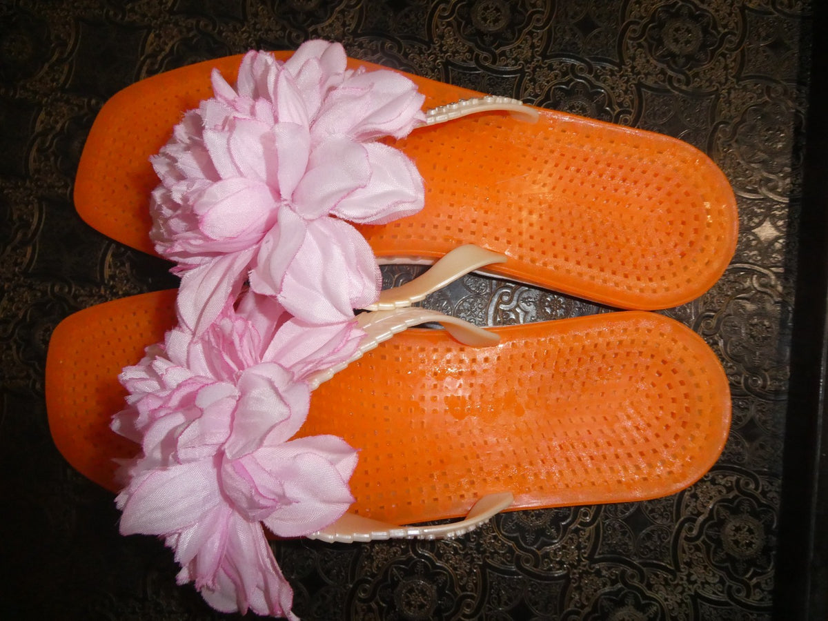 Kate Spade Pink Flowers Beach Pool Jelly Flip Flops Size 7 Made in Italy