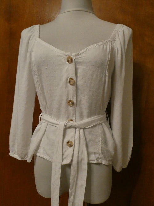 Abercrombie & Fitch women’s 100% viscose white top 