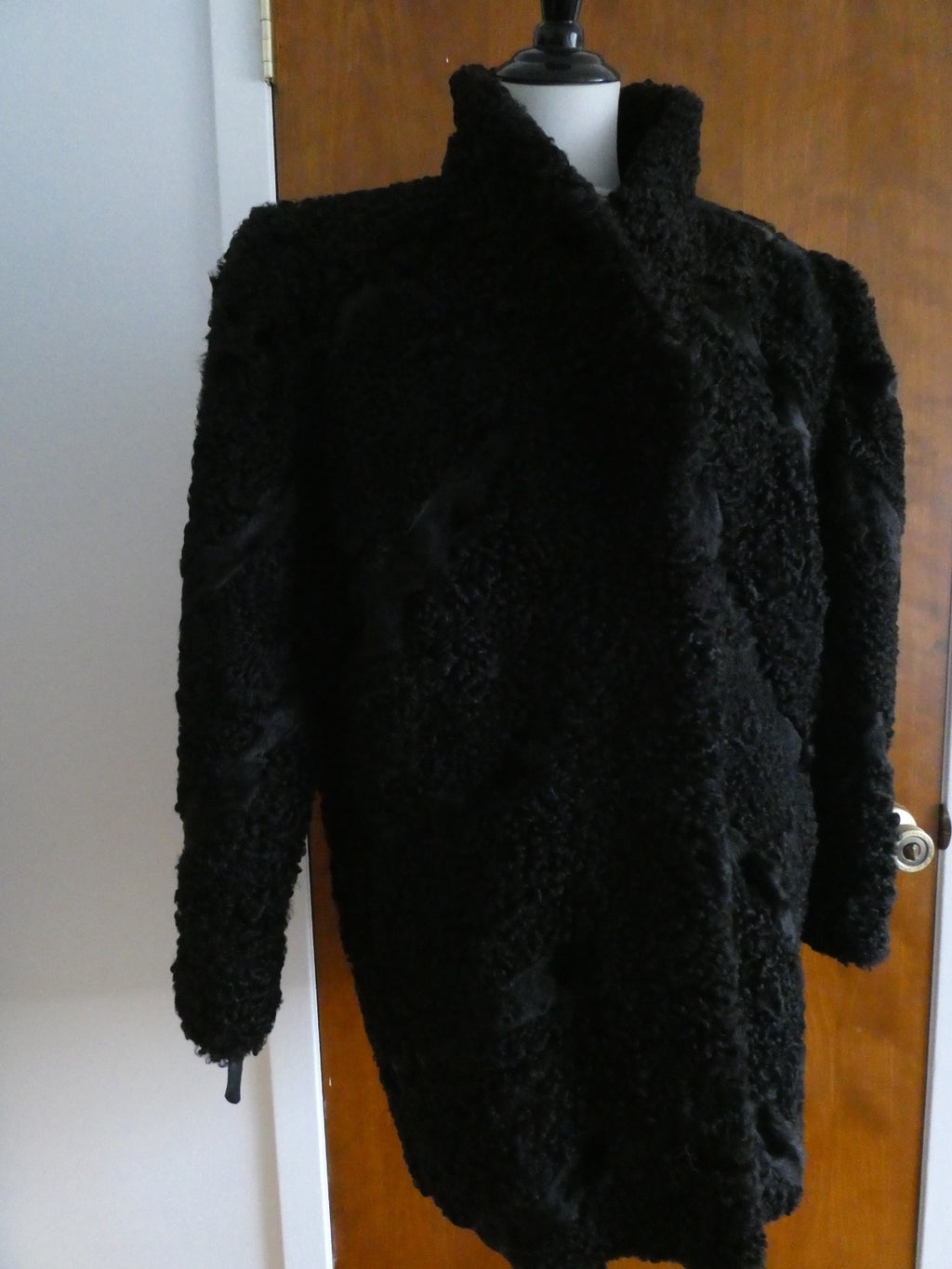 Genuine Fur Karakul Women’s Black Persian Lamb Coat Size Large Made in Moldova