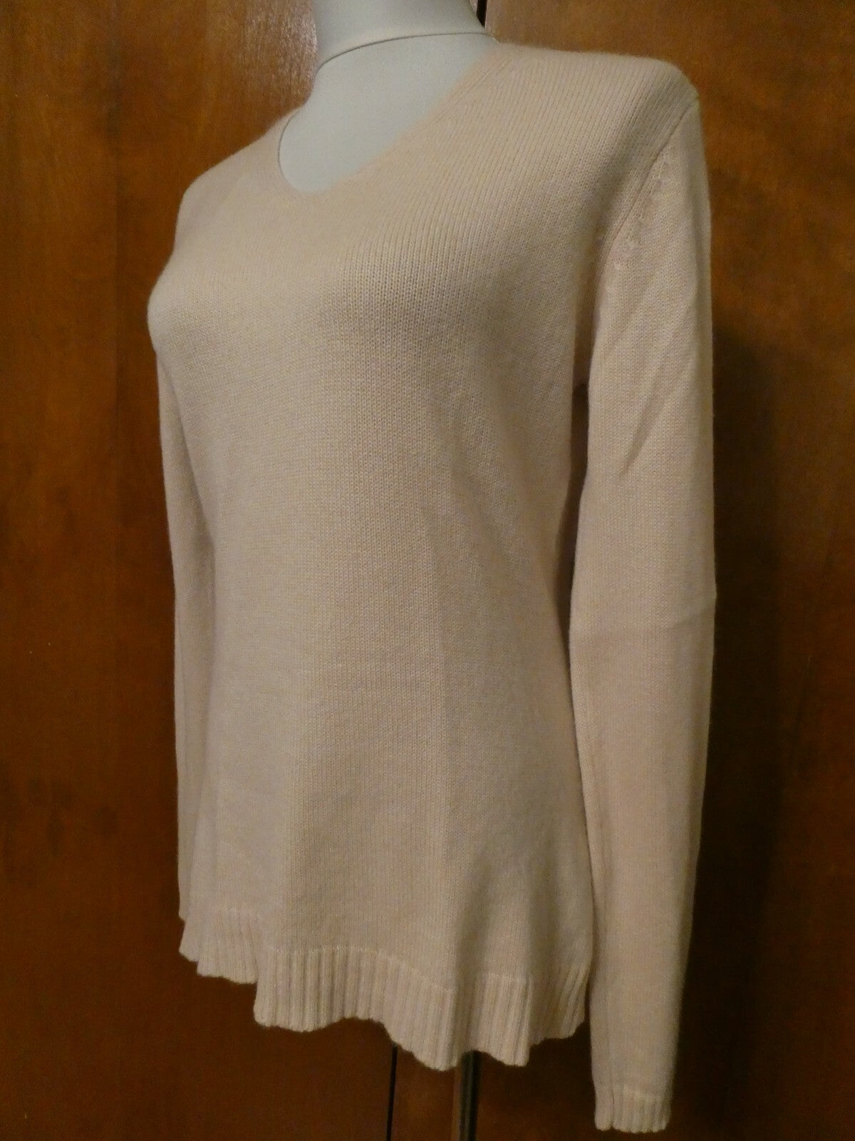 Repeat women's cream cashmere V-neck sweater size EU 40