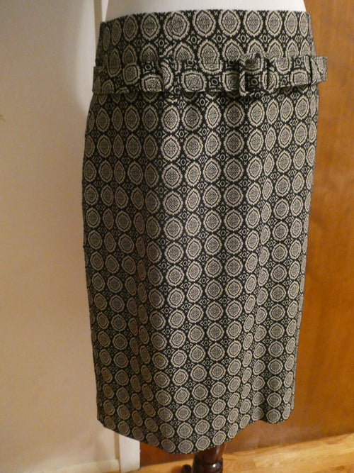 Ann Taylor women's black/beige stylish lined belted skirt size 14P
