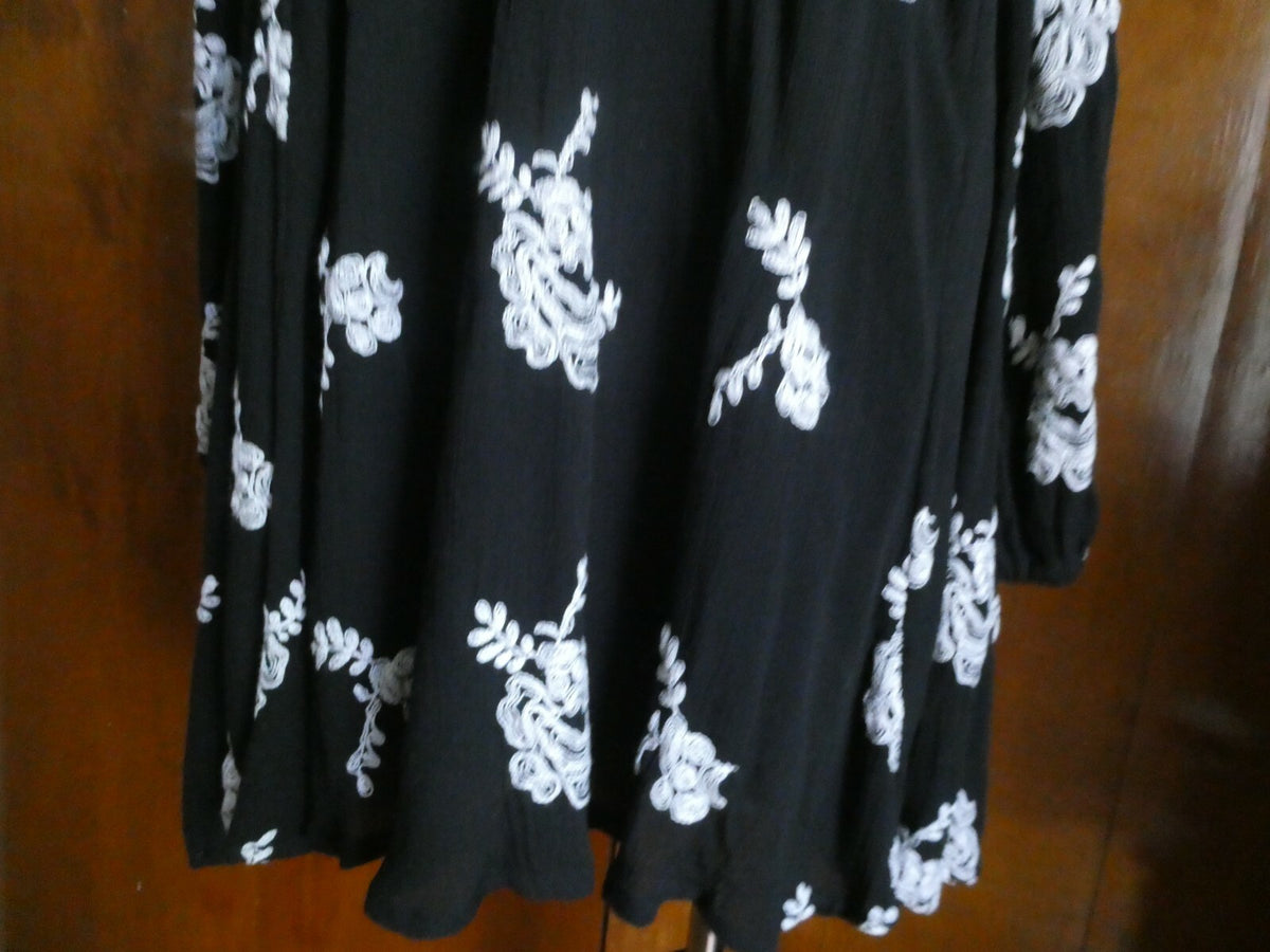 Free People Emma Embroidered Lined Soft Cotton Swing Dress Size Medium