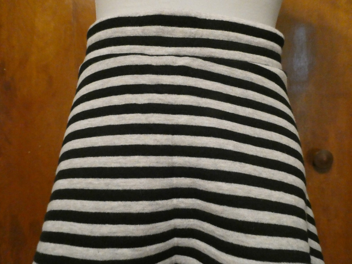 Gap women's black/gray cotton blend skirt size 14