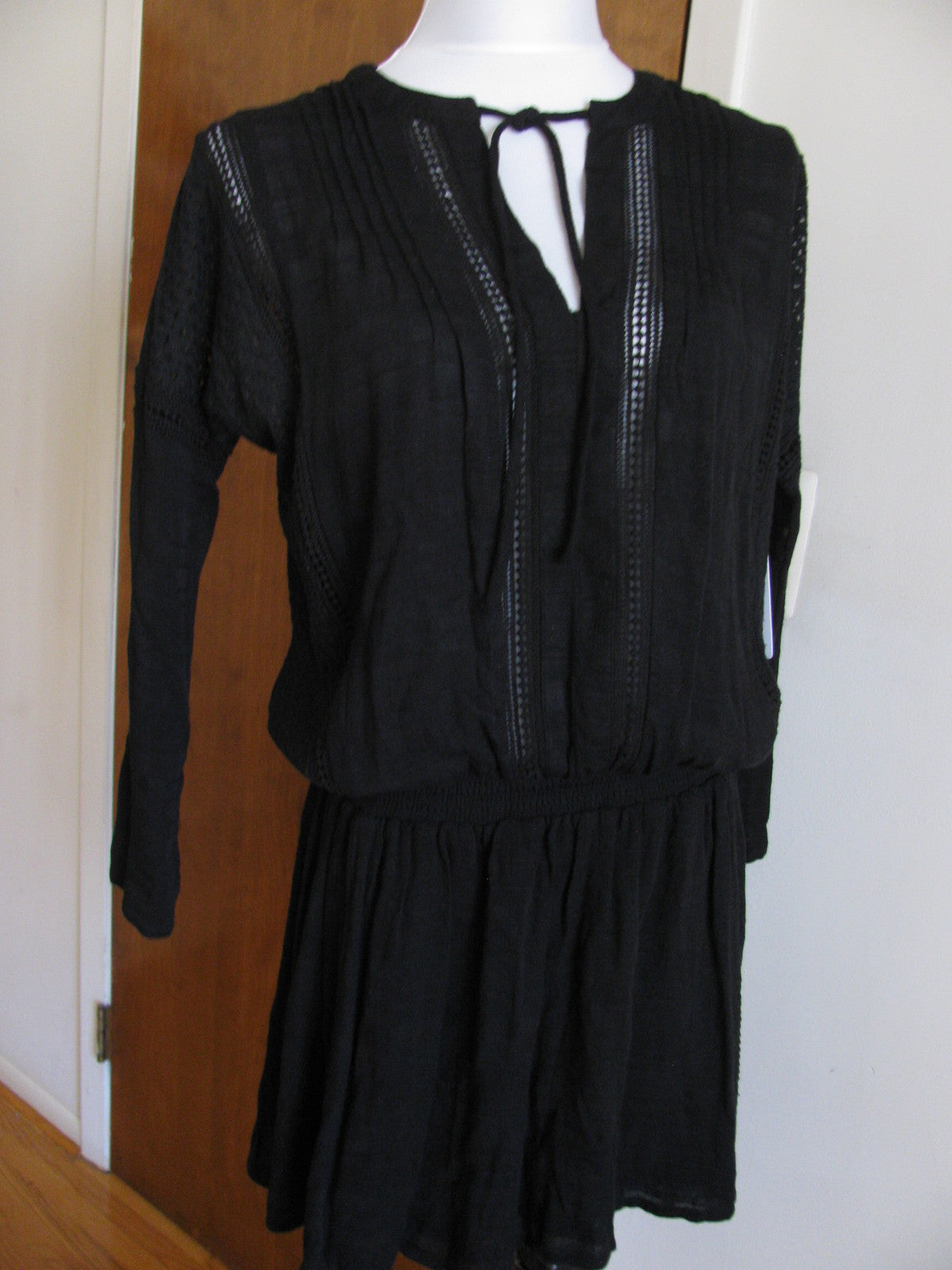 Free People women’s black 3/4 sleeves lined rayon sweater dress small
