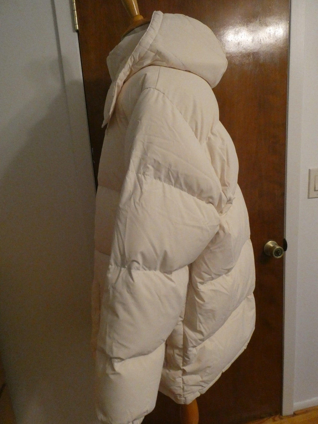 Lacoste Men’s Oversized Down Puffer Jacket Coat XL/2XL Beige Water Repellent NWT