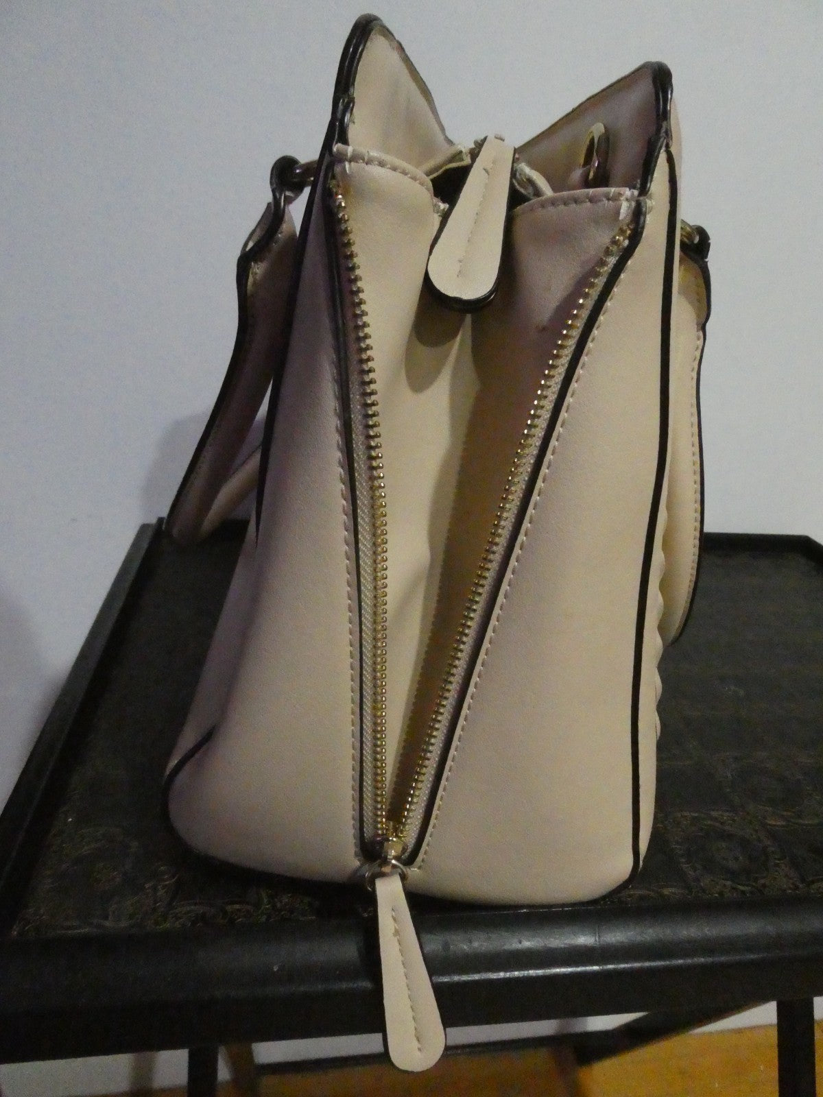 ALDO Women Quilted Taupe Satchel Purse Shoulder Handbag 14” x 10” x 7”
