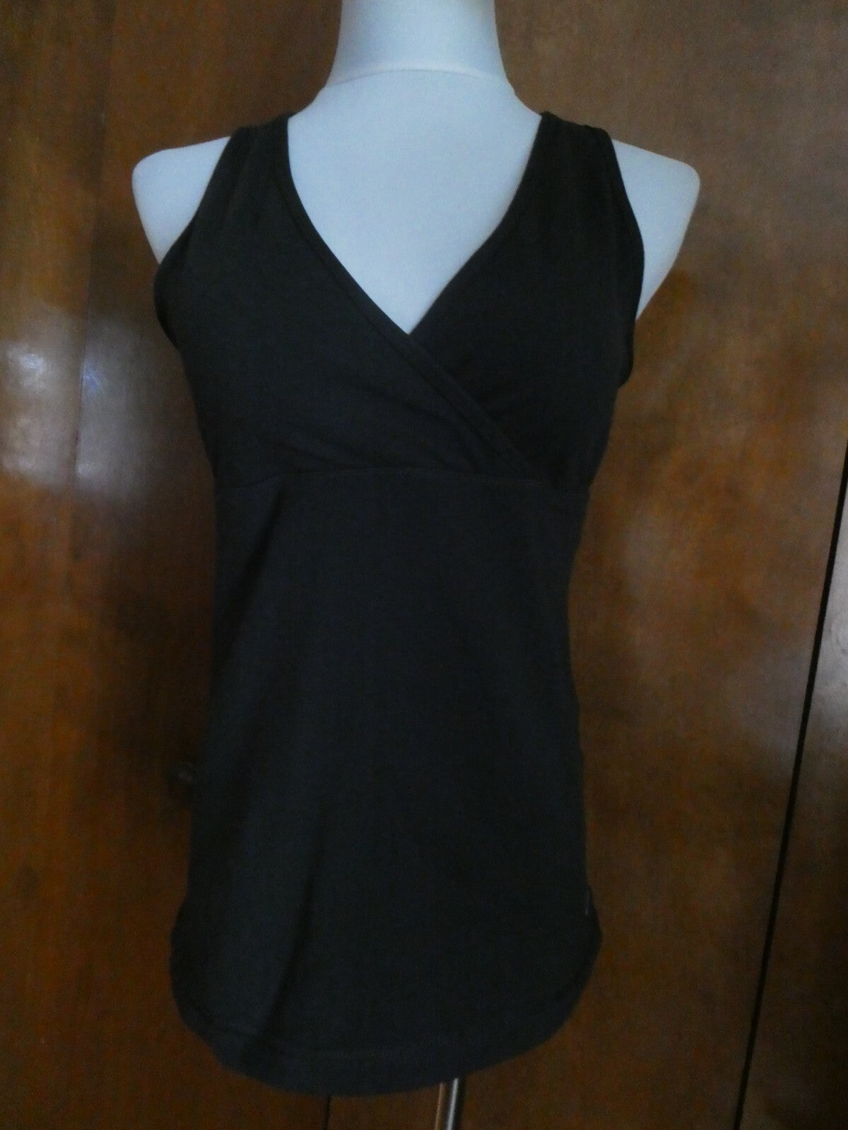 Eddie Bauer Women’s Black Sport Perfect Bra Yoga Fitness Mesh Tank Size Large