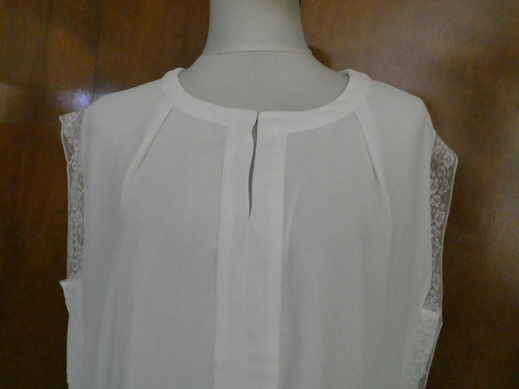 Anthropologie Ranna Gill Women's Decorated Detailed Lined White Top Size Large
