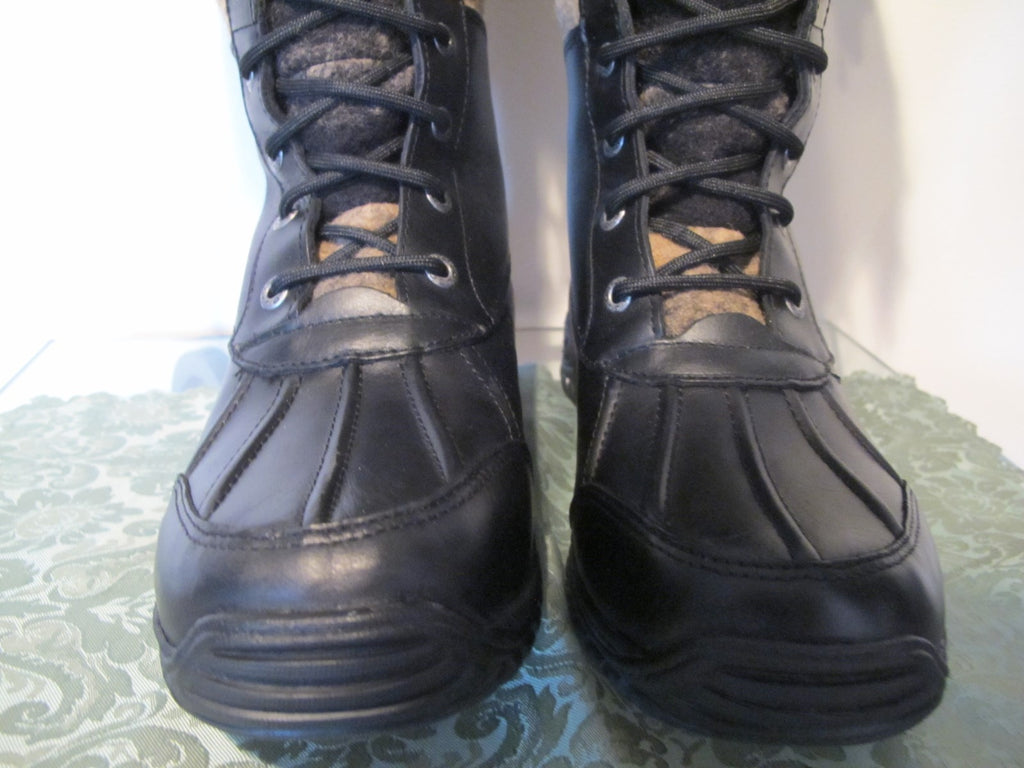 UGG Australia women’s brown black waterproof New boots 