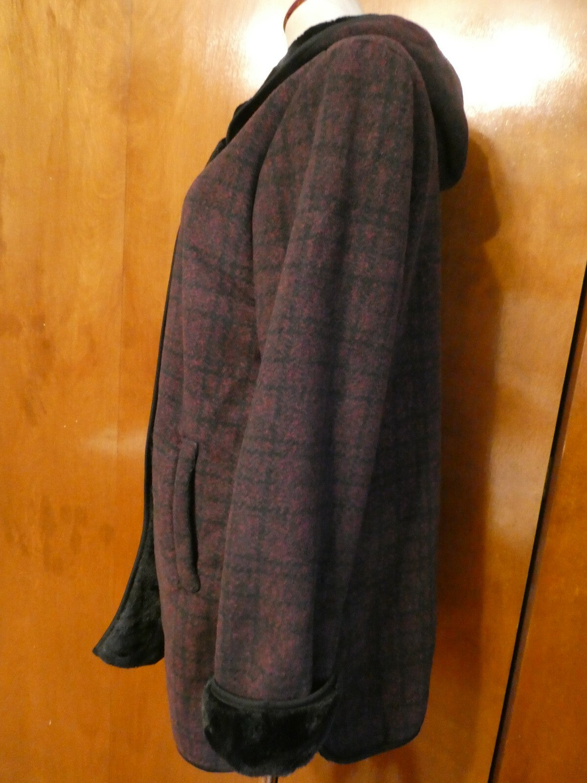 Ike Behar Women's Burgundy/Black Faux Fur Hooded Jacket Coat Large