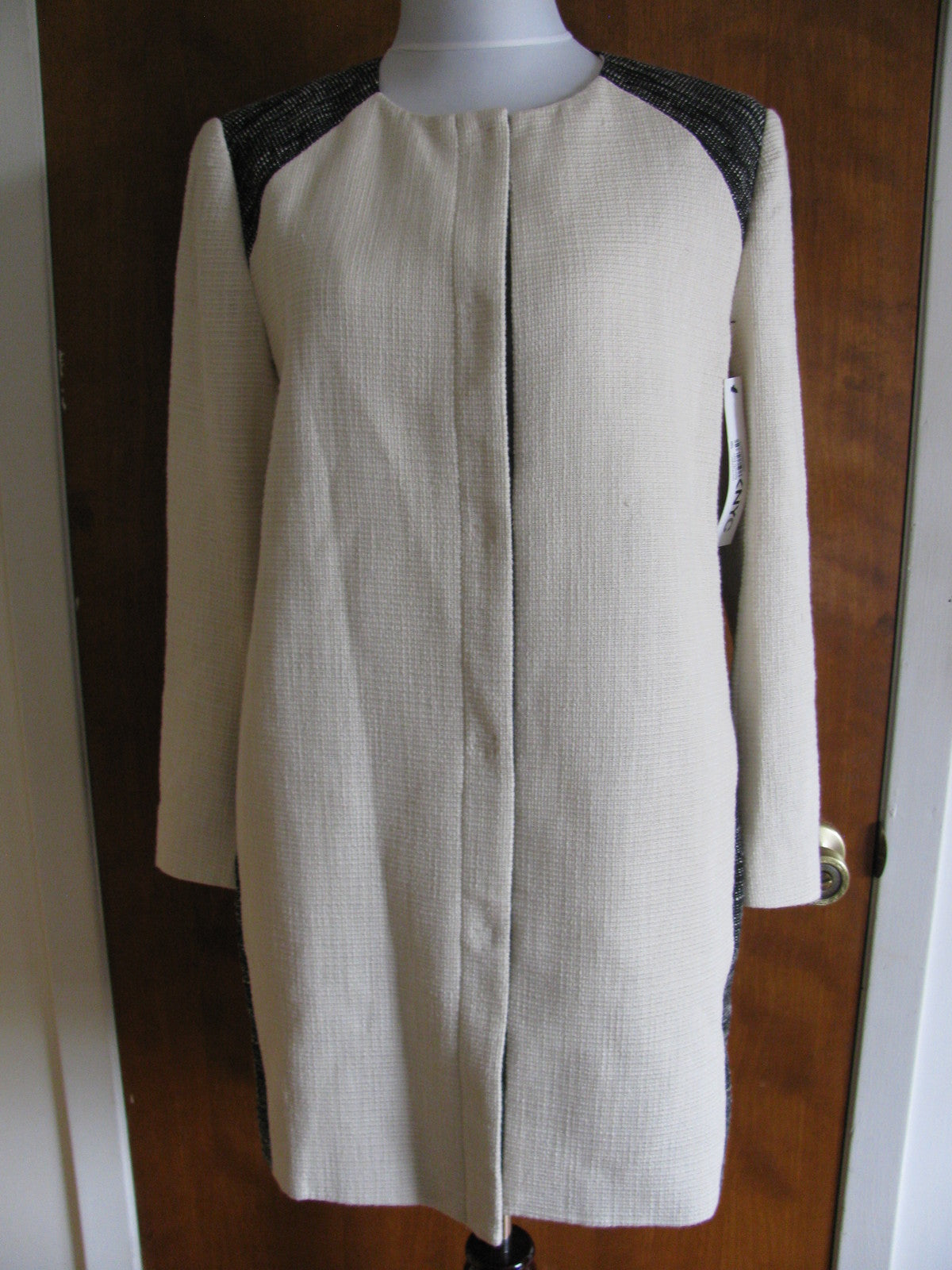 DKNY women's chark stylish lined lightweight coat size Large New