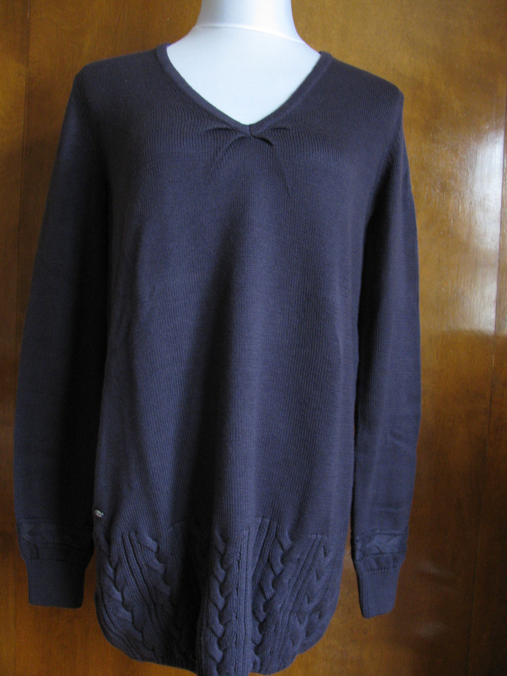 Lacoste Womens Marabout Detailed Cotton V-Neck Long Sweater 40 US 8 New