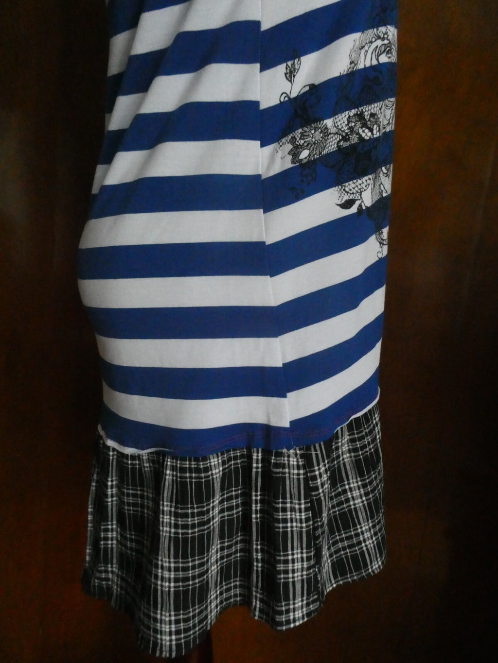 Scrapbook women’s Long sleeveless long top multicolor large