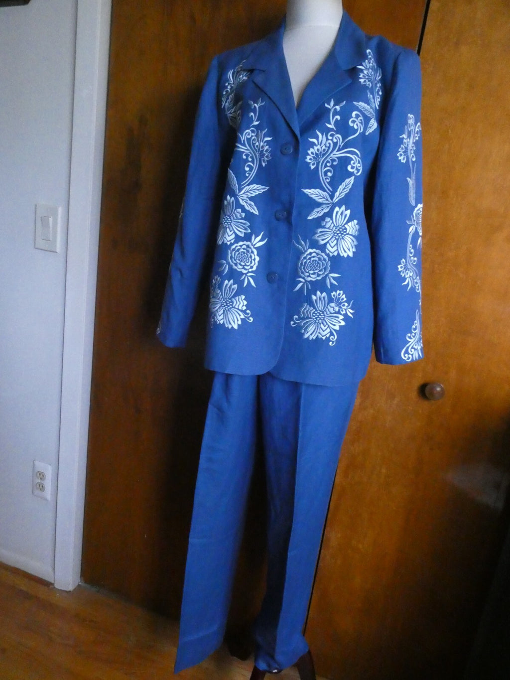 Victor Costa Women Pant Suit Blue with Embroidery Details Linen/Rayon Size Large