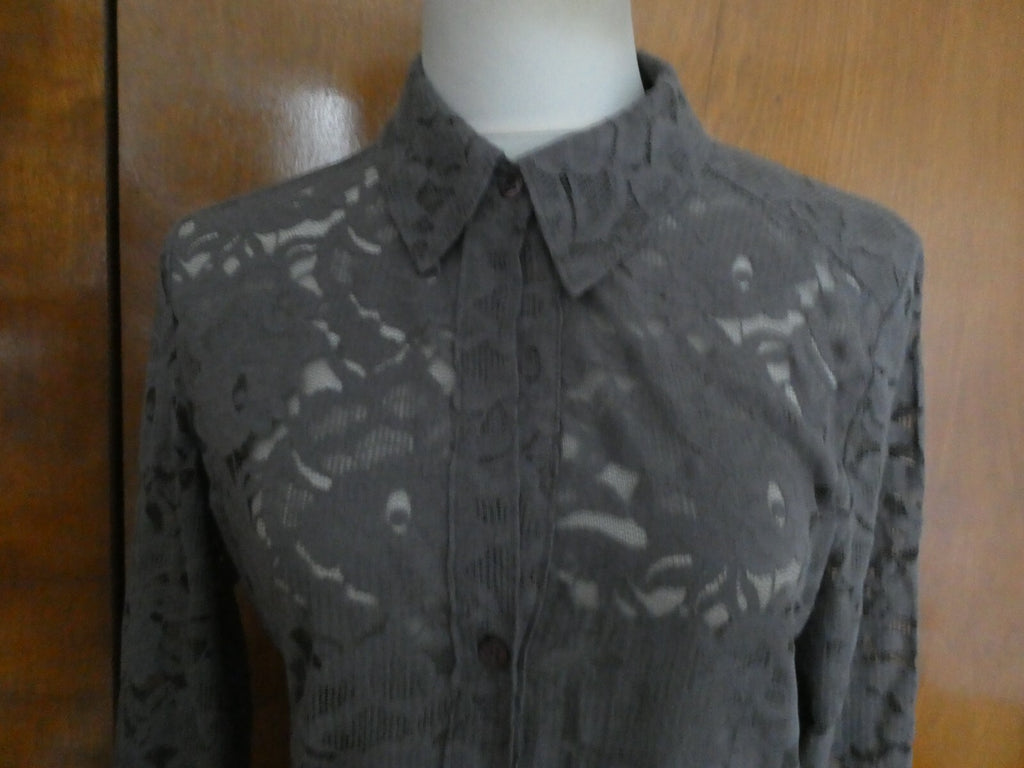 New York & Company women's gray fabric craft embroidered blouse Large