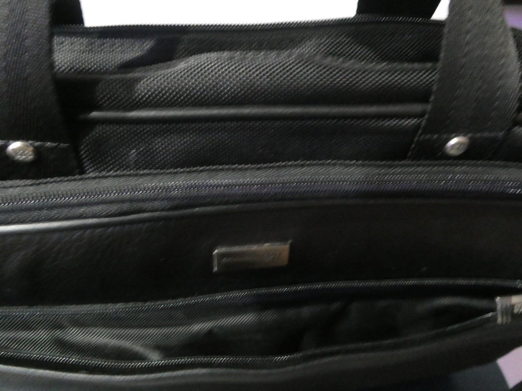 Kenneth Cole Reaction Black Expandable Laptop Messenger Bag Briefcase Crossbody