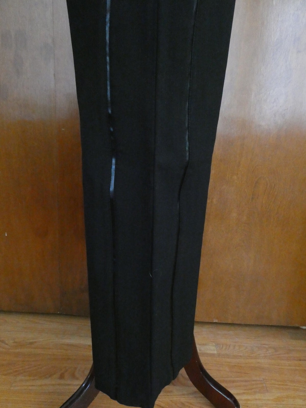 Gloria Vanderbilt women's black dress pants decorated with leather 14 (fits 12)