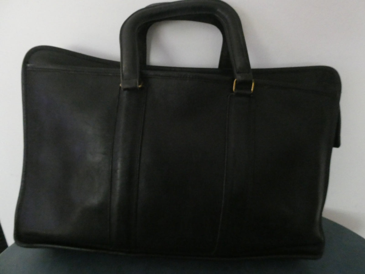 Vintage Authentically Coach Briefcase/ Tote Black Glove-Tanned Leather 570-8625