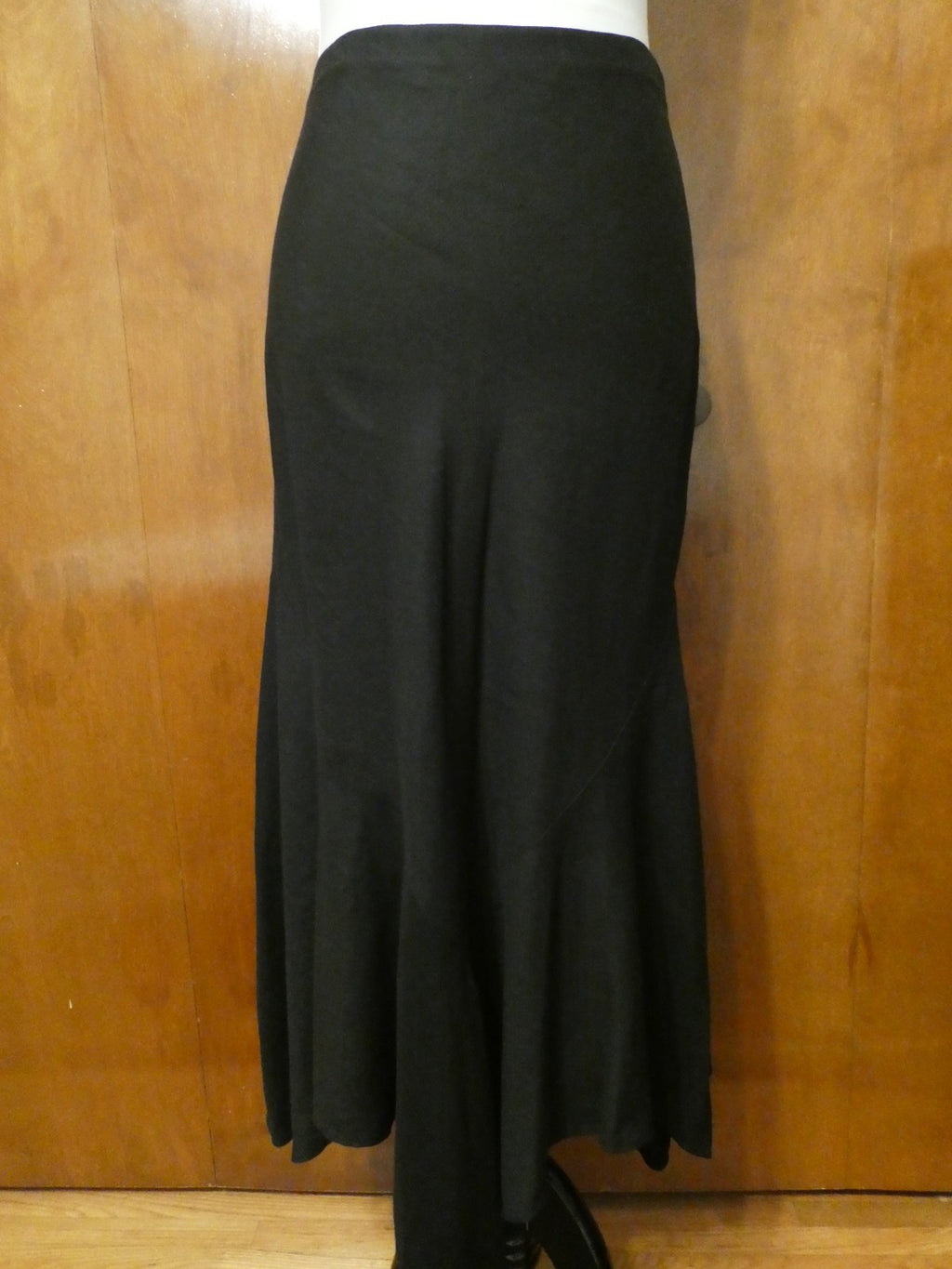 Larry Levine Women Black Linen Rayon Skirt Flare Hem Elegant Long Skirt Size 10
