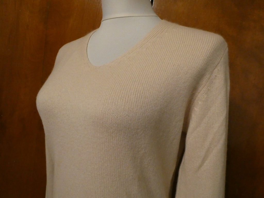 Repeat women's cream cashmere V-neck sweater size EU 40