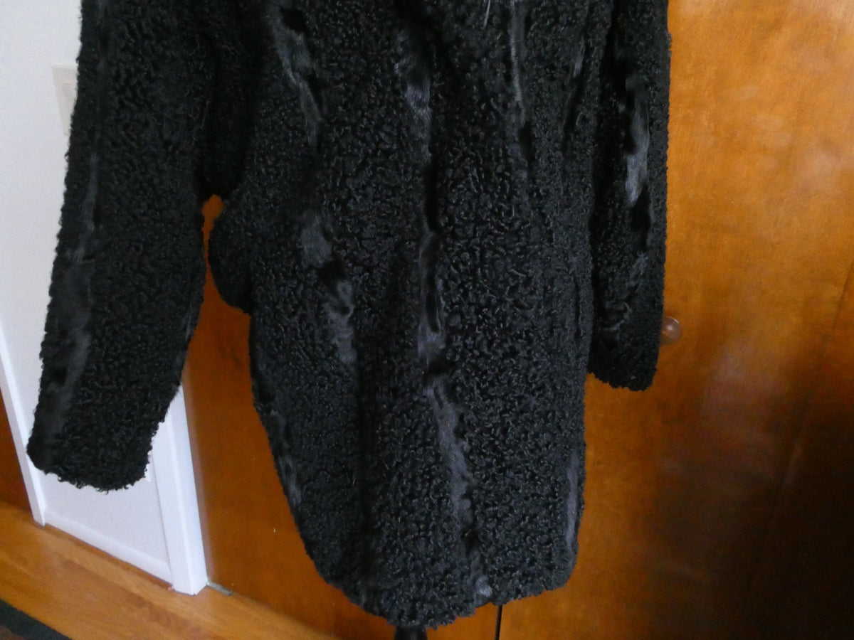 Genuine Karakul Persian Lamb Fur Coat Women’s Black Fur Collar Made in Moldova M