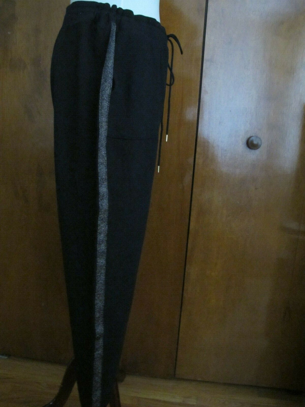Gap women’s black flannel sweatpants Large