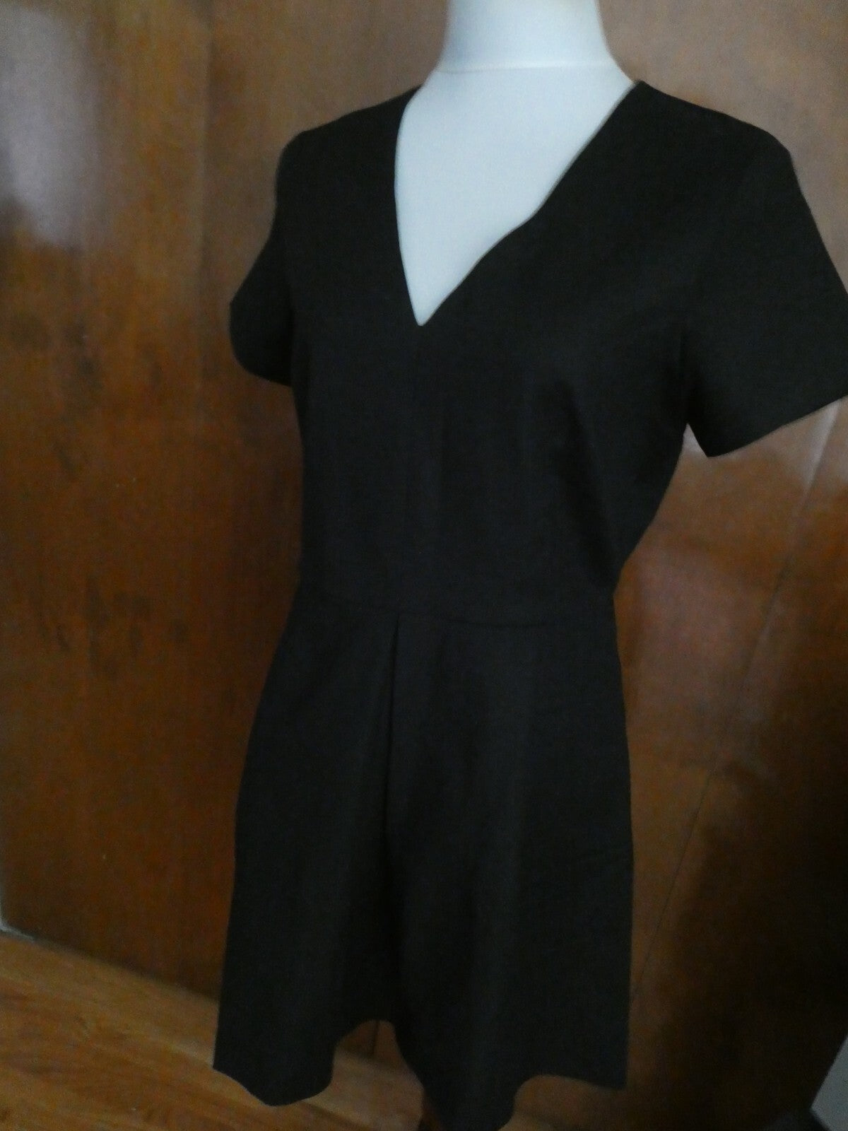 Gap women's black pleated cotton dress size 10