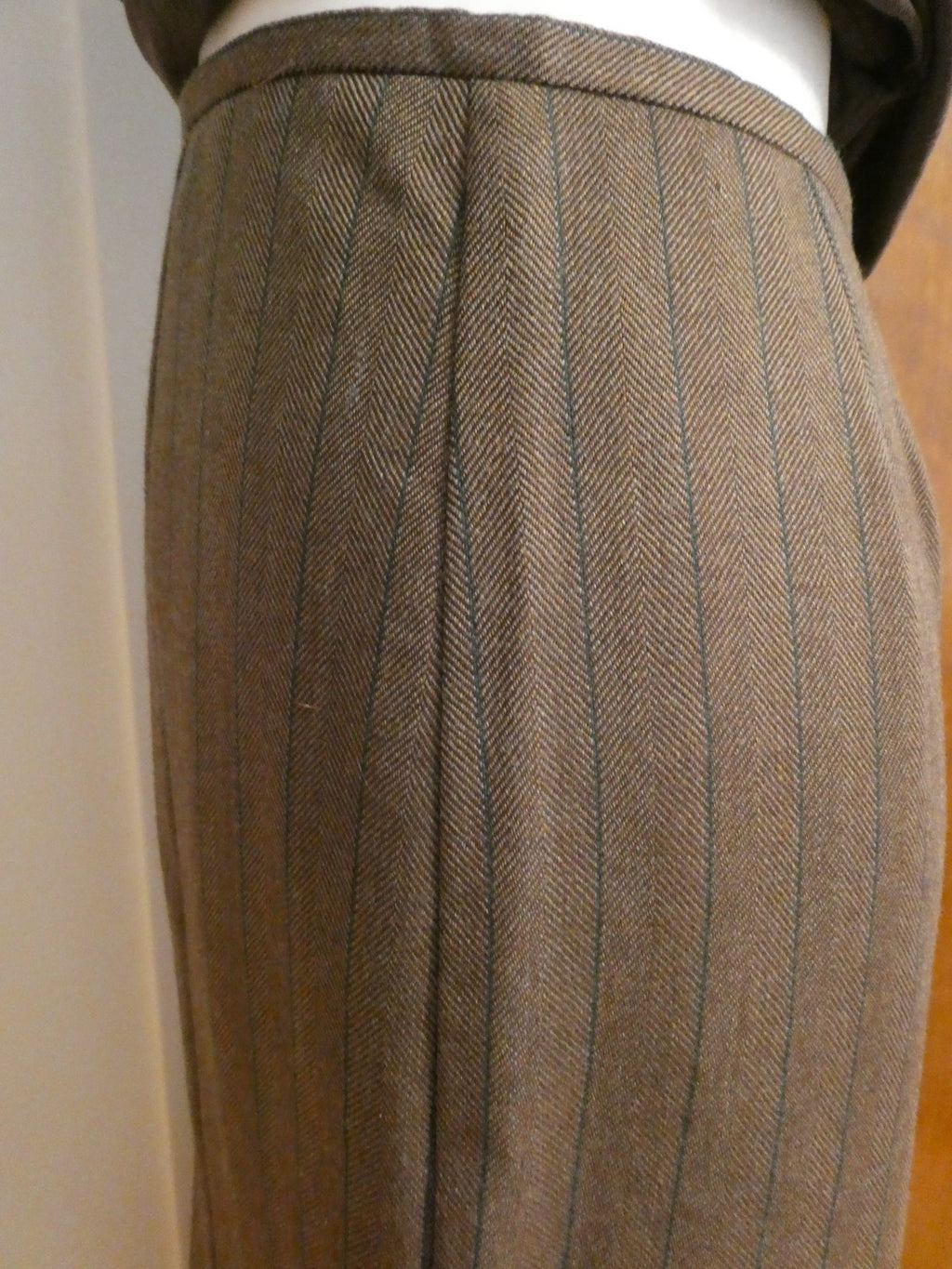 Harve Benard Women Brown Midi A Line 100% Wool/Lana Skirt 12 Made in Ukraine