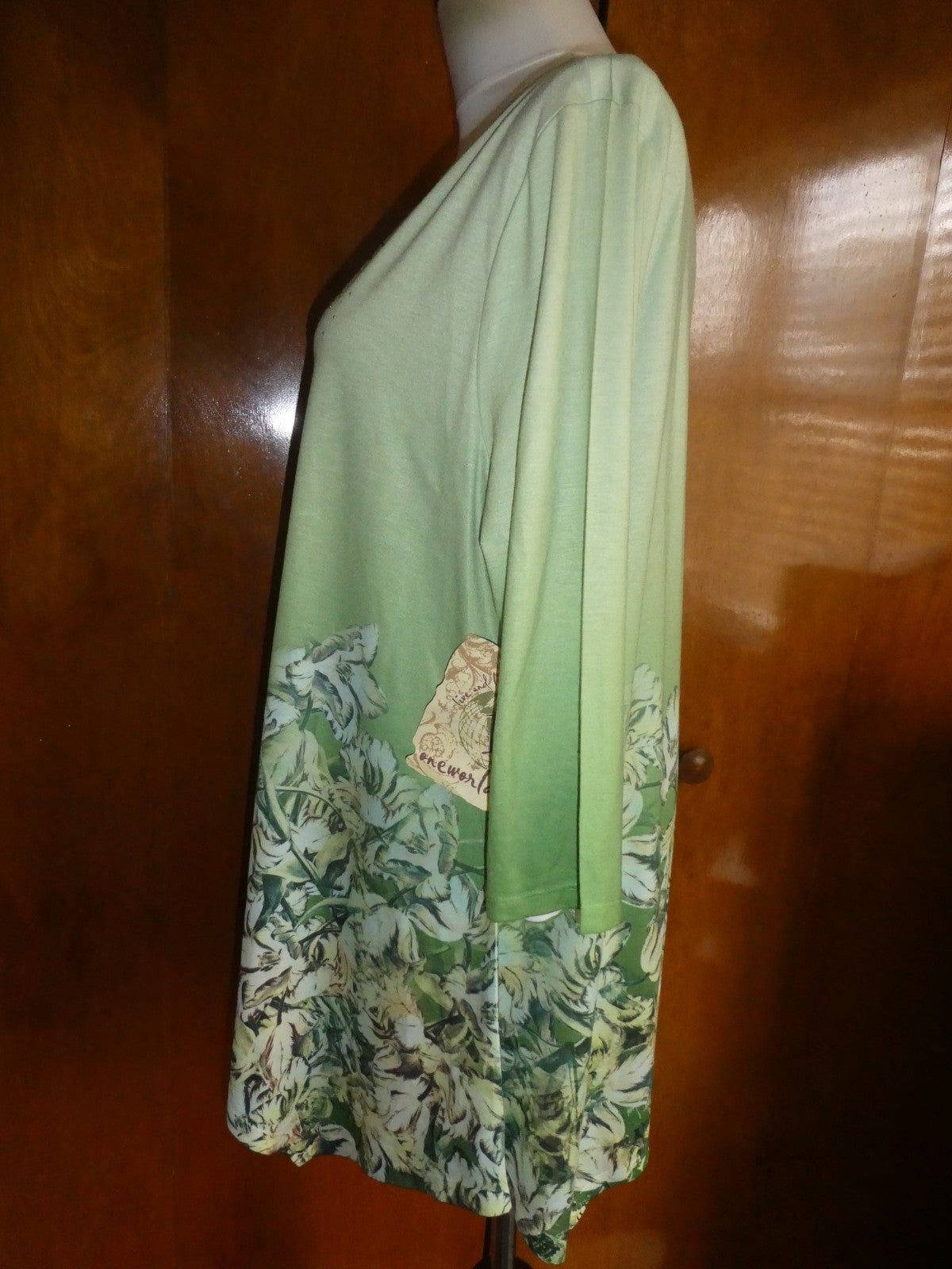 One World Women’s Asymmetric Green Multicolor Long Sleeves Tunic Top Size Xlarge
