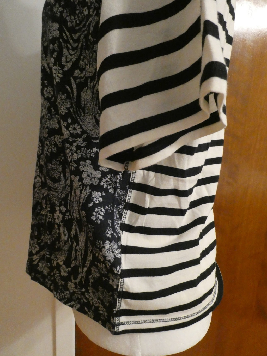 Gap women’s multicolor soft cotton short sleeve top size Large