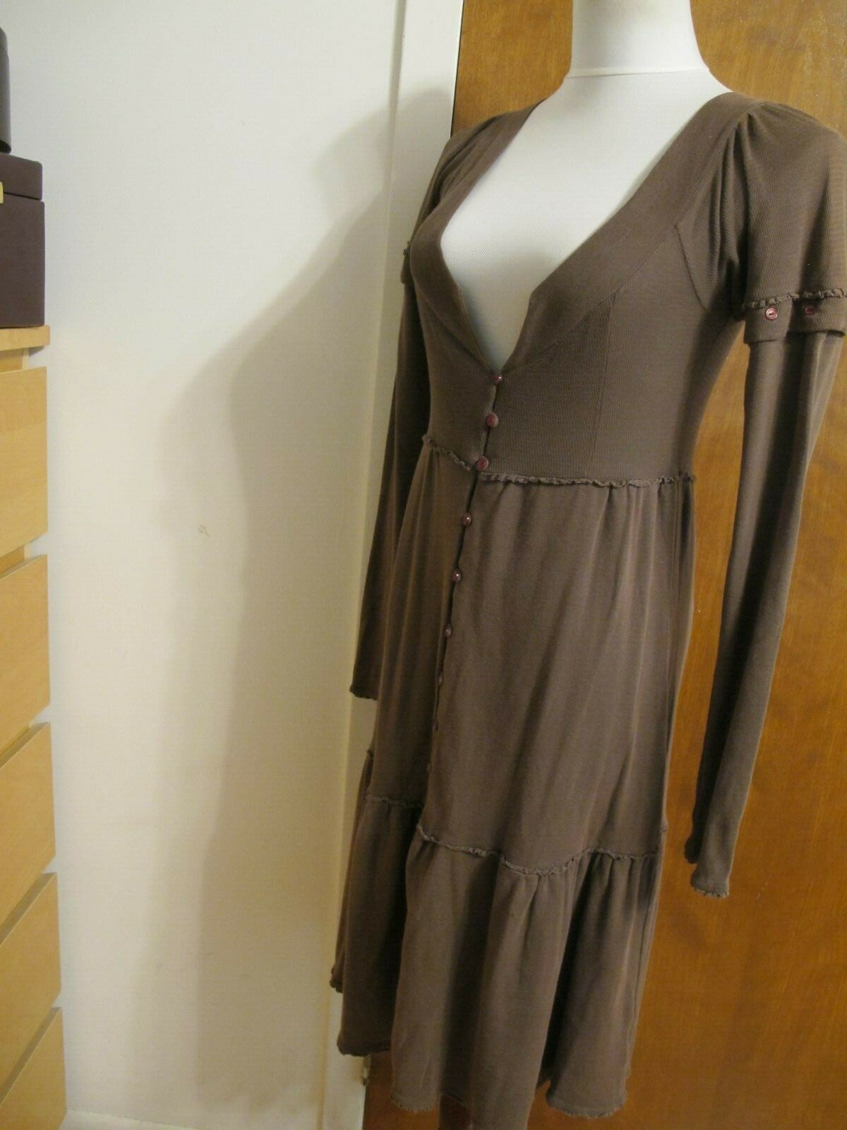LaRok Women's brown buttoned dress w/buttoned sleeves Small 