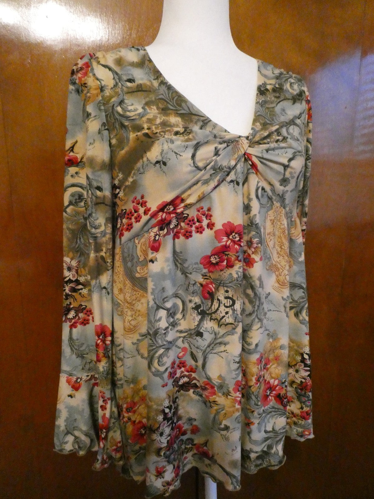 Motherhood Maternity Floral Twist Front Top Size Large Boho Long Sleeve Blouse