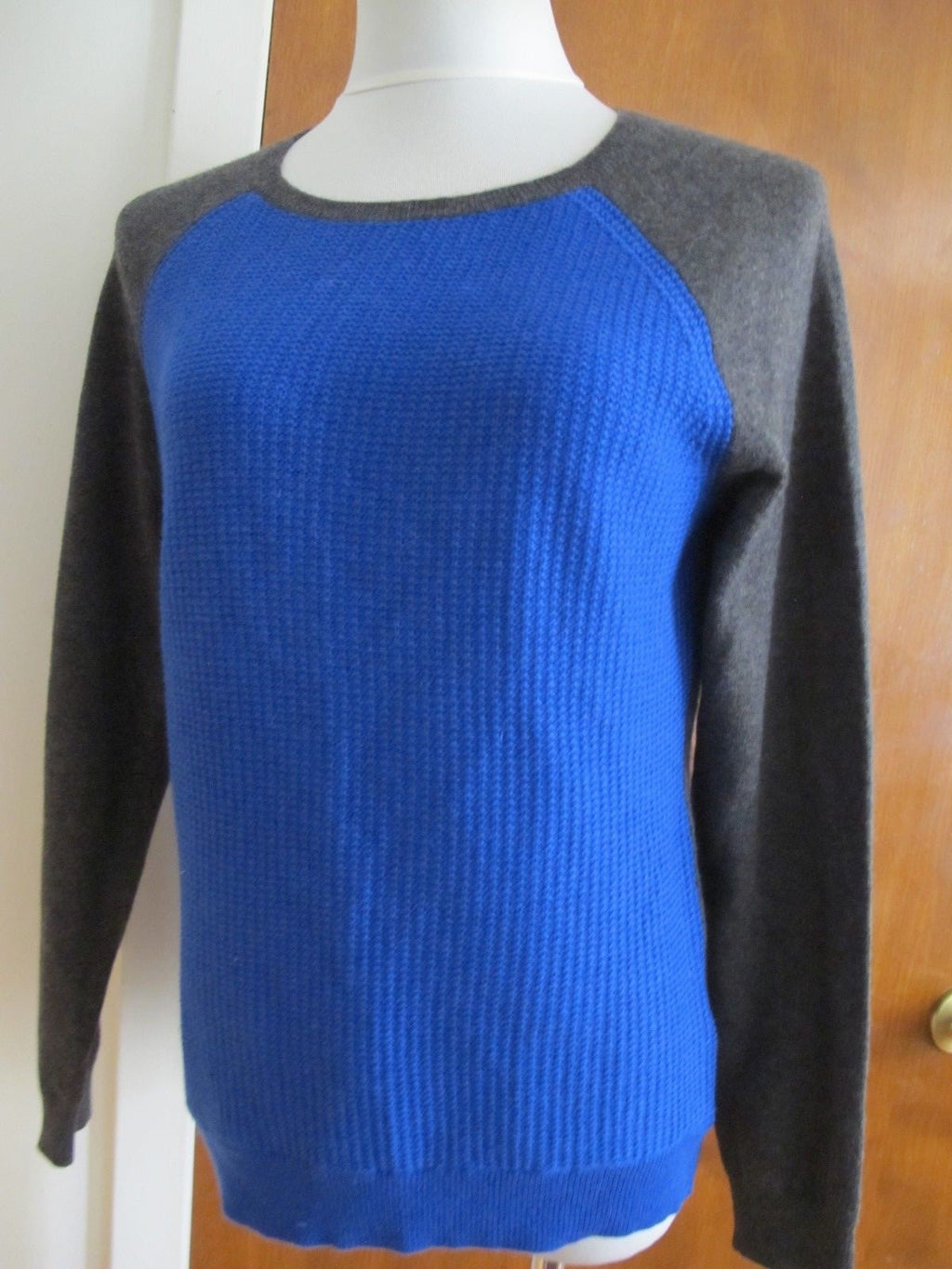 Ralph Lauren Women's Blue Gray Cashmere Sweater Size Medium New