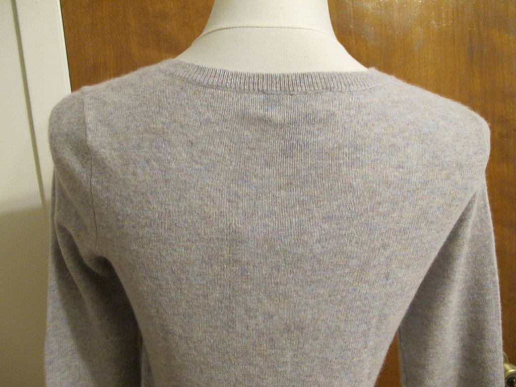 Bloomingdale's women's marl gray 2ply cashmere Vneck sweater Xsmall