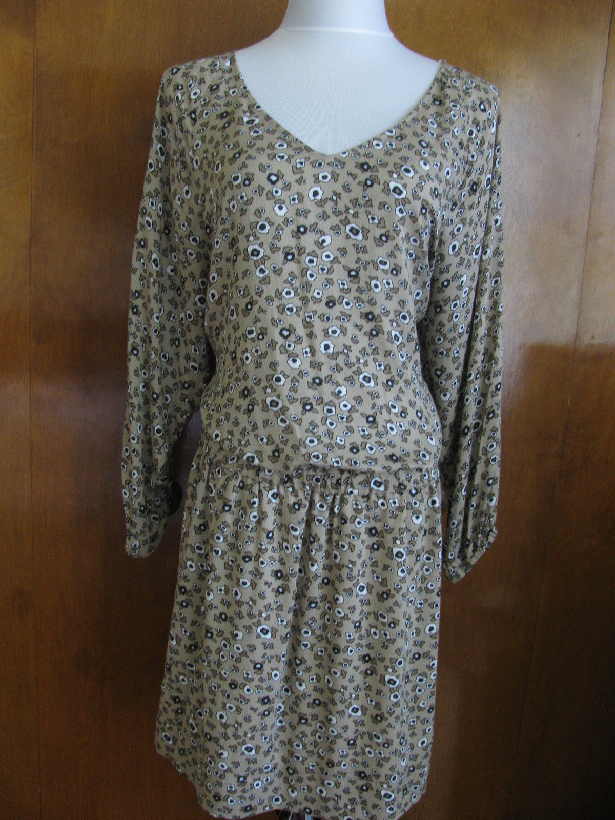 QMack women's viscose mufti-colored gray lond sleeves dress size XLarge NWT 